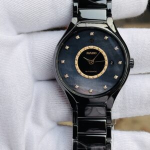 Rado true authentic great grandens of the world .